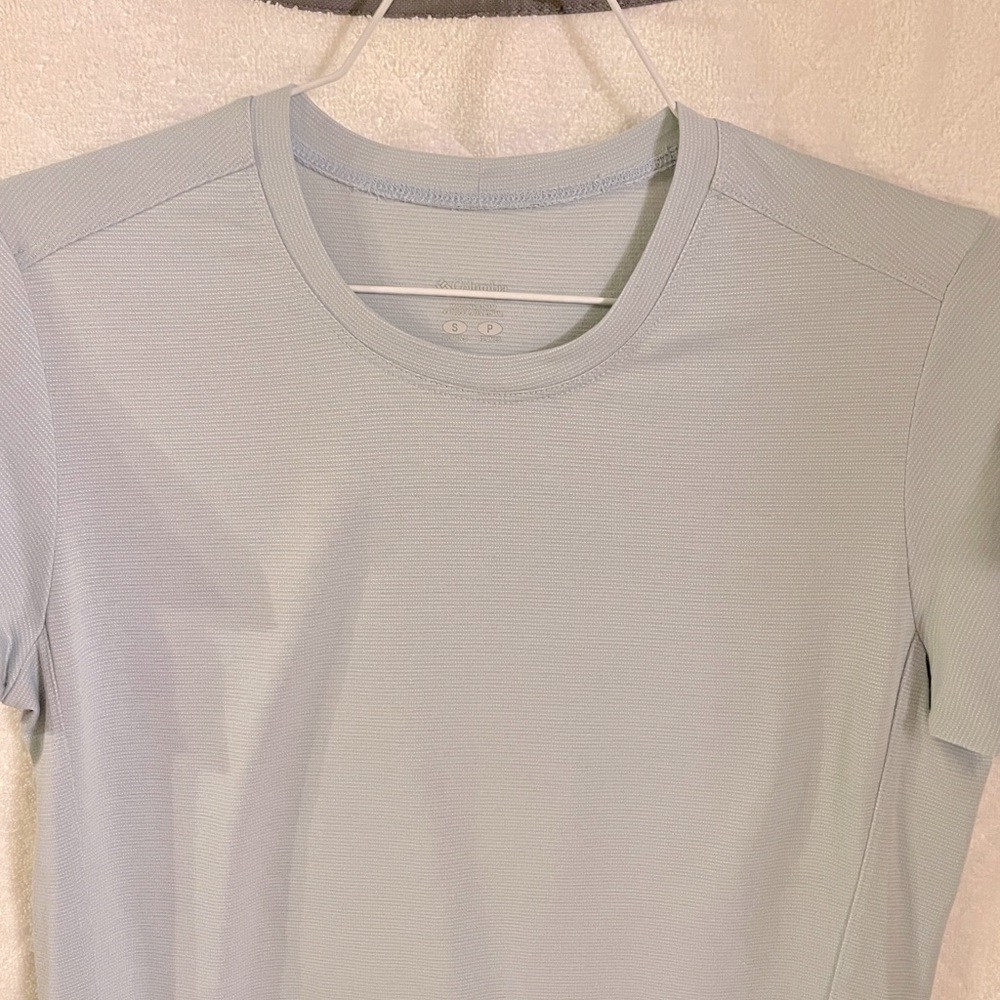 Columbia Pale Blue Short Sleeve Tee